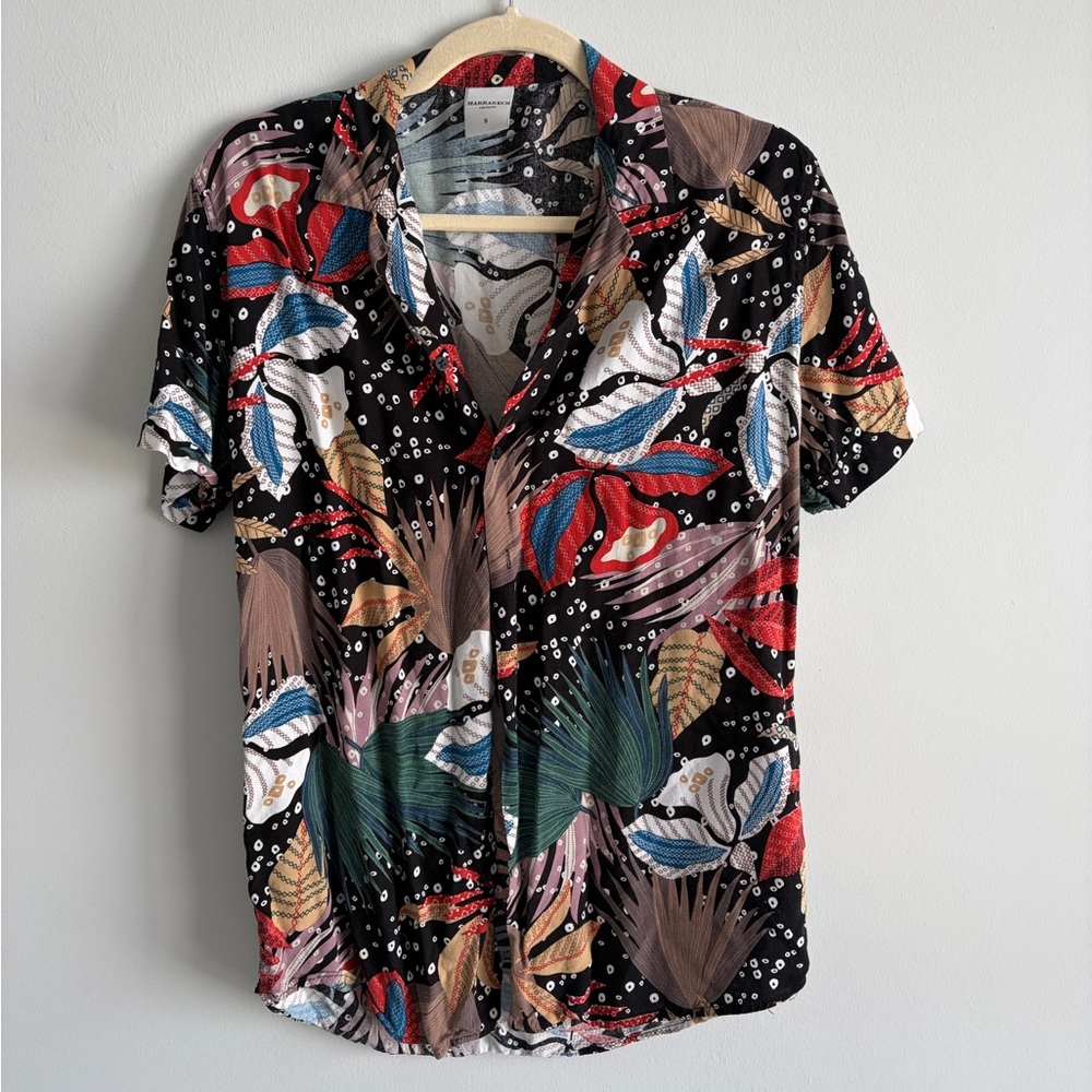 100% Viscose Button Down